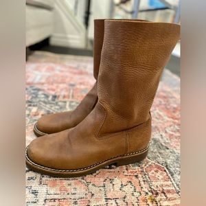 Roots Leather Boots - size 7!